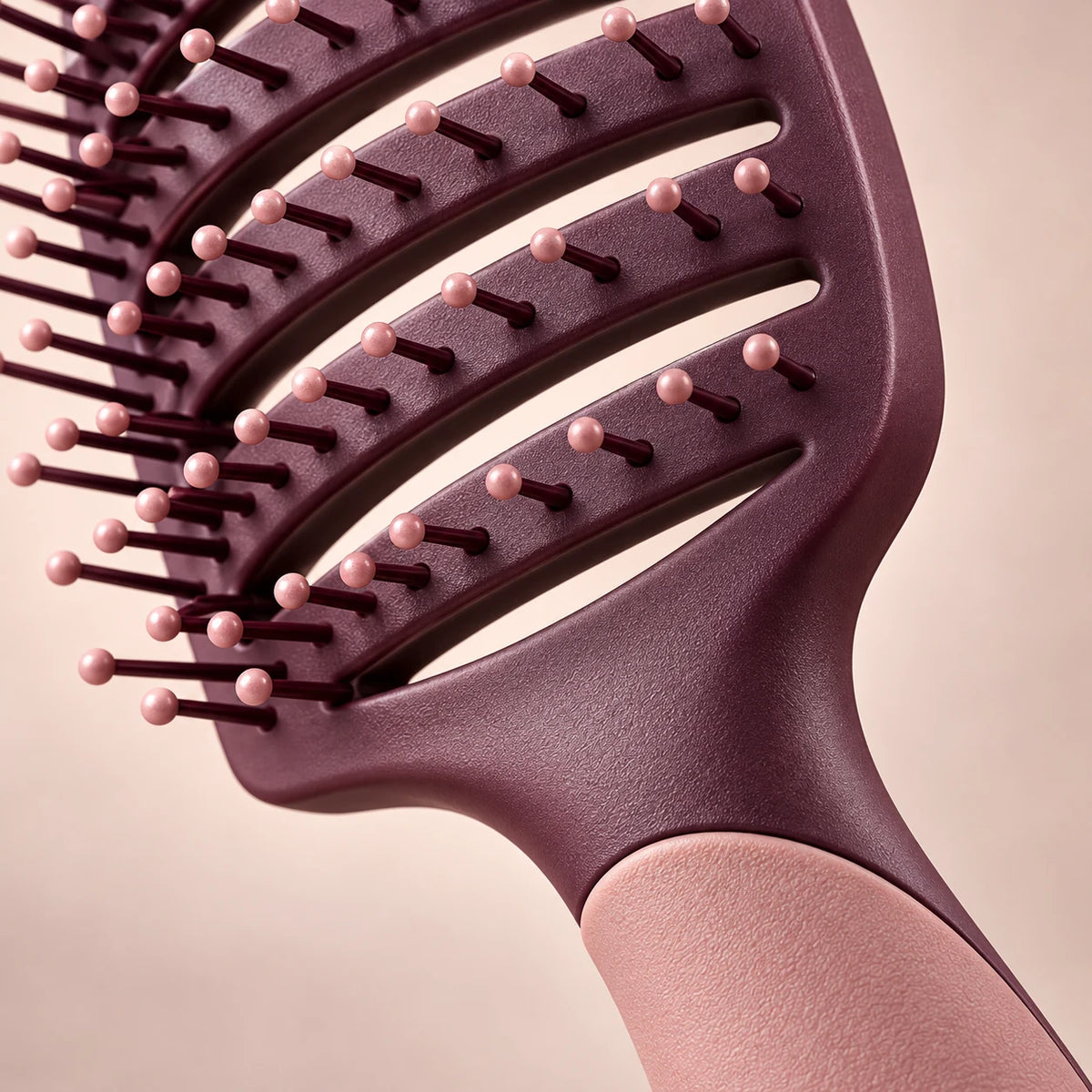 Flex Vent Detangling Brush — material and construction detail